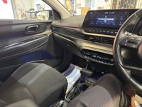 USED 2025 25 HYUNDAI BAYON 1.0 T-GDi Premium SUV 5dr Petrol DCT Euro 6 (s/s) (100 ps) 