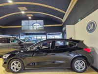 USED 2020 69 FORD FOCUS 1.0T EcoBoost Zetec Hatchback 5dr Petrol Manual Euro 6 (s/s) (100 ps) Service history, Fresh Service