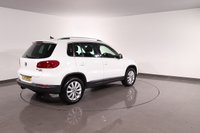 USED 2014 14 VOLKSWAGEN TIGUAN 2.0 TDI BlueMotion Tech Match SUV 5dr Diesel Manual 4WD Euro 5 (s/s) (140 ps) FULL SERVICE HISTORY - 2 KEYS