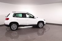 USED 2014 14 VOLKSWAGEN TIGUAN 2.0 TDI BlueMotion Tech Match SUV 5dr Diesel Manual 4WD Euro 5 (s/s) (140 ps) FULL SERVICE HISTORY - 2 KEYS
