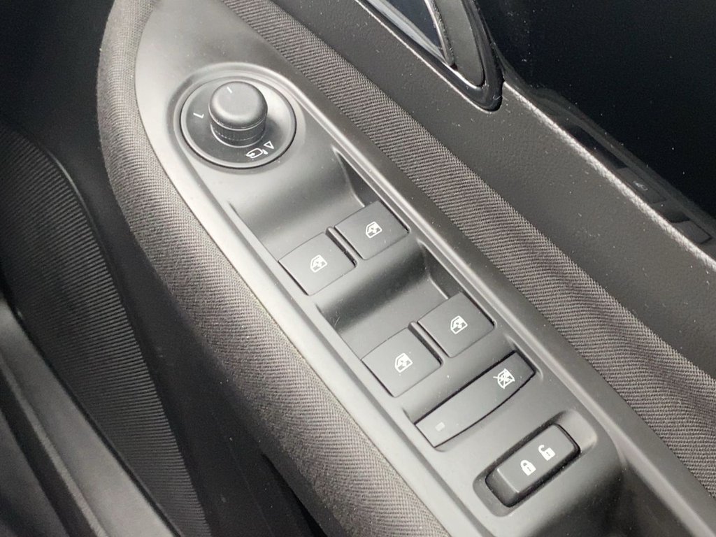 USED 2019 19 VAUXHALL MOKKA X 1.4i Turbo ecoTEC Active SUV 5dr Petrol Manual Euro 6 (s/s) (140 ps) 