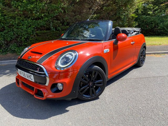 View our MINI CONVERTIBLE
