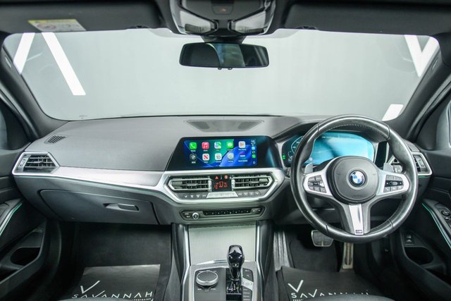 View our BMW 3 SERIES