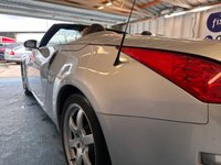 USED 2008 08 NISSAN 350 Z 3.5 V6 GT Convertible 2dr Petrol Manual (288 g/km, 296 bhp)+2 KEYS+2 FORMER KEEPERS+NAV+FULL LEATHER HEATED SEATS+12 SERVICE STAMPS+ALLOYS+FOLDING MIRRORS+VERY RARE CAR+CLIMATE+CRUISE+ 2 KEYS+2 FORMER KEEPERS+NAV+FULL LEATHER HEATED SEATS+12 SERVICE STAMPS+ALLOYS+FOLDING MIRRORS+VERY RARE CAR+CLIMATE+CRUISE+HPI CLEAR