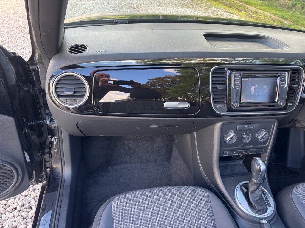 USED 2016 16 VOLKSWAGEN BEETLE 1.2 TSI BlueMotion Tech Design Cabriolet 2dr Petrol DSG Euro 6 (s/s) (105 ps) &pound;ZERO DEPOSIT FINANCE