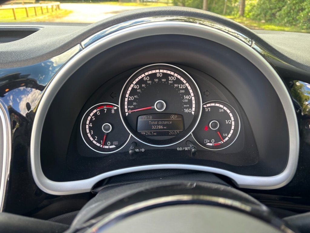 USED 2016 16 VOLKSWAGEN BEETLE 1.2 TSI BlueMotion Tech Design Cabriolet 2dr Petrol DSG Euro 6 (s/s) (105 ps) &pound;ZERO DEPOSIT FINANCE
