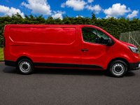USED 2023 23 RENAULT TRUCKS TRAFIC RED EDITION LWB L2 2.0L DIESEL AUTOMATIC  148 BHP Stunning Automatic, L2 - LWB, High Spec, ULEZ, Euro 6