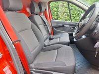 USED 2023 23 RENAULT TRUCKS TRAFIC RED EDITION LWB L2 2.0L DIESEL AUTOMATIC  148 BHP Stunning Automatic, L2 - LWB, High Spec, ULEZ, Euro 6