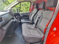 USED 2023 23 RENAULT TRUCKS TRAFIC RED EDITION LWB L2 2.0L DIESEL AUTOMATIC  148 BHP Stunning Automatic, L2 - LWB, High Spec, ULEZ, Euro 6