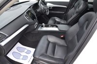 USED 2018 18 VOLVO XC90 2.0h T8 Twin Engine 10.4kWh Momentum SUV 5dr Petrol Plug-in Hybrid Auto 4WD Euro 6 (s/s) (390 ps) 1 Former Keeper | Full Service History | 360 Surround View Camera | 2 Keys | 7 Seater | Satellite Navigation | Full Black Leather Upholstery | 19" Alloy Wheels | Winter Pack | Integrated Sun Curtains | HUD Head Up Display | Family Pack | Xenium Pack | Ice White | BLISS Blind Spot Information System | Apple CarPlay | Park Assist Pilot | MOT Valid (20/02/2027)