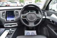 USED 2018 18 VOLVO XC90 2.0h T8 Twin Engine 10.4kWh Momentum SUV 5dr Petrol Plug-in Hybrid Auto 4WD Euro 6 (s/s) (390 ps) 1 Former Keeper | Full Service History | 360 Surround View Camera | 2 Keys | 7 Seater | Satellite Navigation | Full Black Leather Upholstery | 19" Alloy Wheels | Winter Pack | Integrated Sun Curtains | HUD Head Up Display | Family Pack | Xenium Pack | Ice White | BLISS Blind Spot Information System | Apple CarPlay | Park Assist Pilot | MOT Valid (20/02/2027)