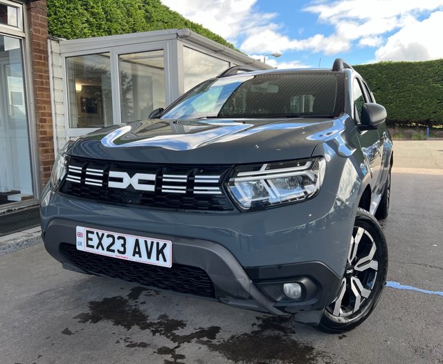 View our DACIA DUSTER