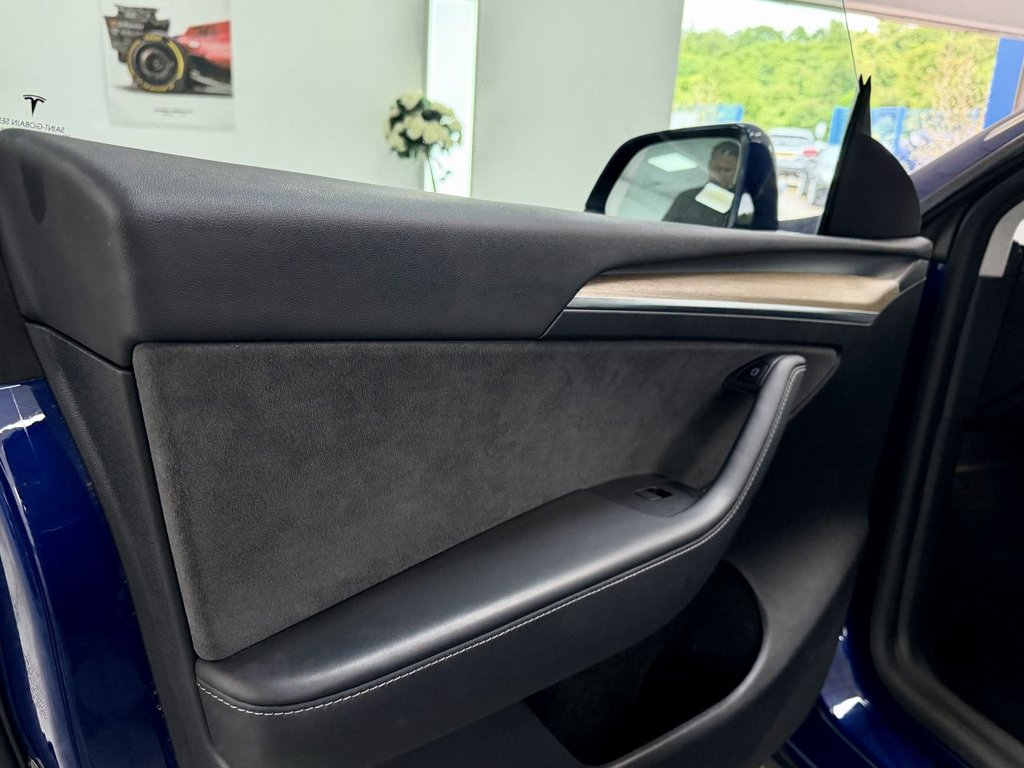 USED 2022 22 TESLA MODEL Y (Dual Motor) Long Range SUV 5dr Electric Auto 4WDE (384 bhp) 