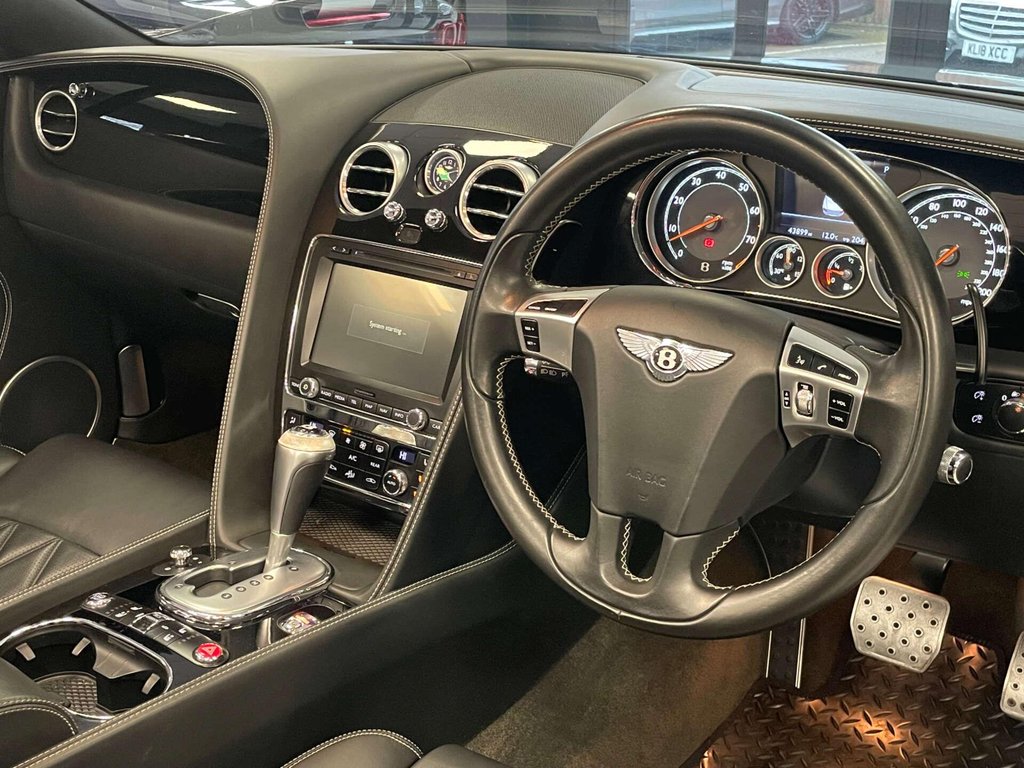 USED 2015 15 BENTLEY CONTINENTAL 4.0 Continental GT V8 S Auto 4WD 2dr FSH + REV.CAM + SAT.NAV