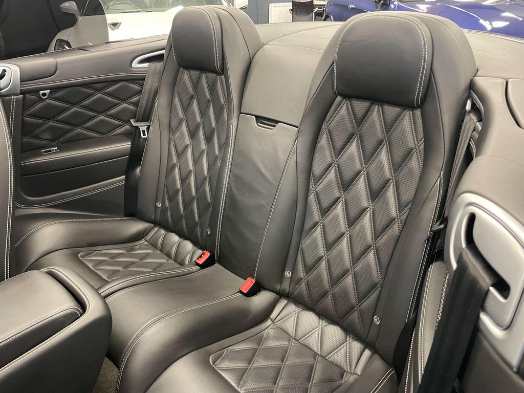 USED 2015 15 BENTLEY CONTINENTAL 4.0 Continental GT V8 S Auto 4WD 2dr FSH + REV.CAM + SAT.NAV