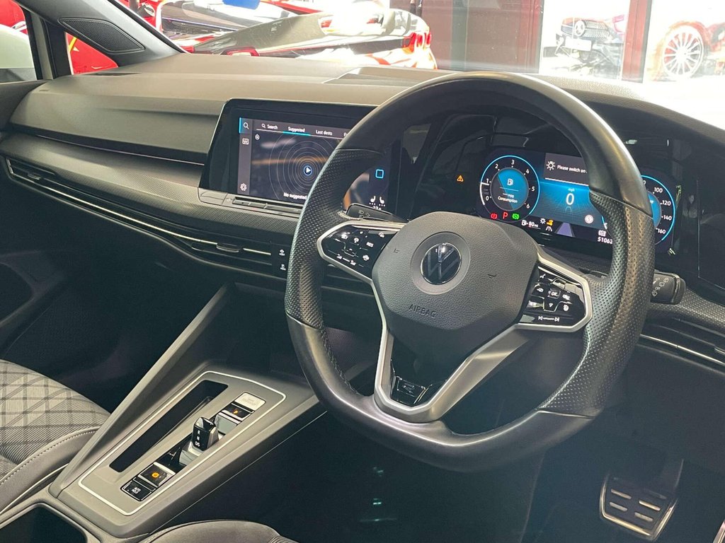 USED 2021 21 VOLKSWAGEN GOLF 2.0 Golf R-Line TDI Semi-Auto 5dr SH + REV CAM + CARPLAY