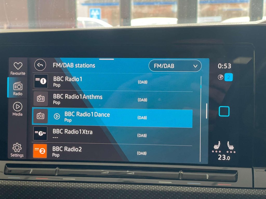 USED 2021 21 VOLKSWAGEN GOLF 2.0 Golf R-Line TDI Semi-Auto 5dr SH + REV CAM + CARPLAY