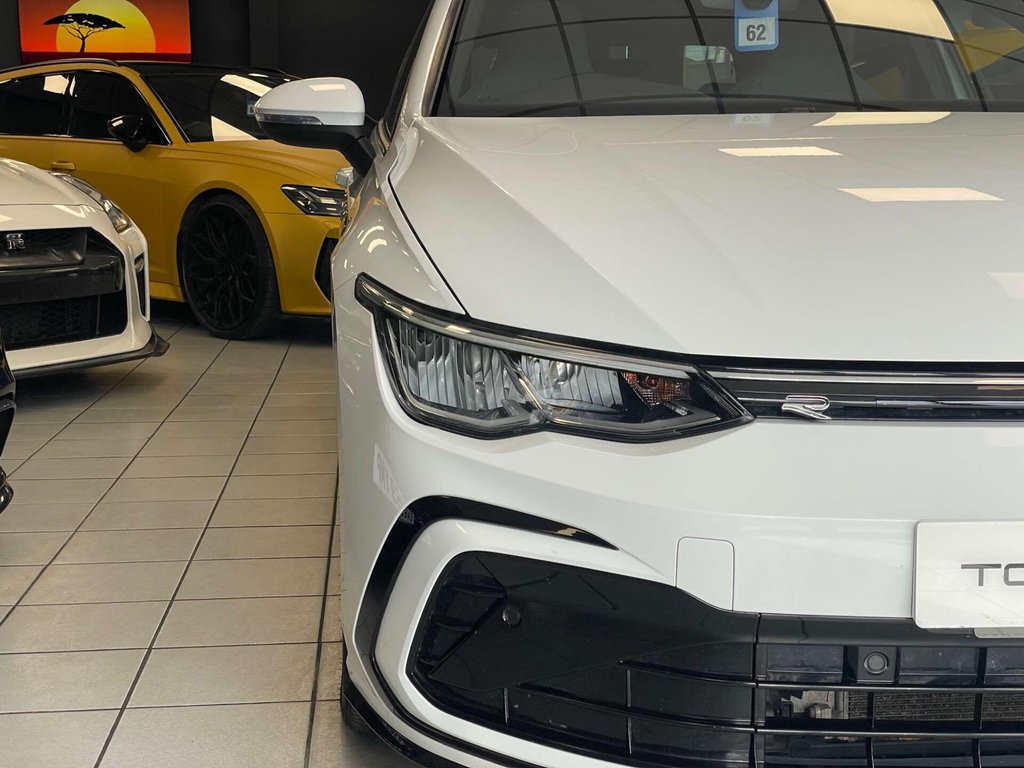 USED 2021 21 VOLKSWAGEN GOLF 2.0 Golf R-Line TDI Semi-Auto 5dr SH + REV CAM + CARPLAY