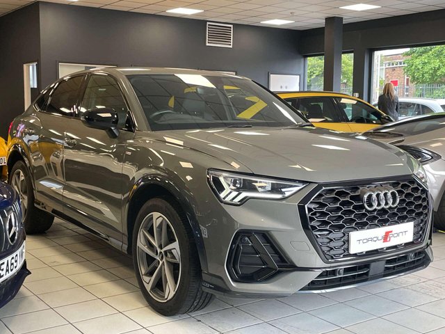 View our AUDI Q3