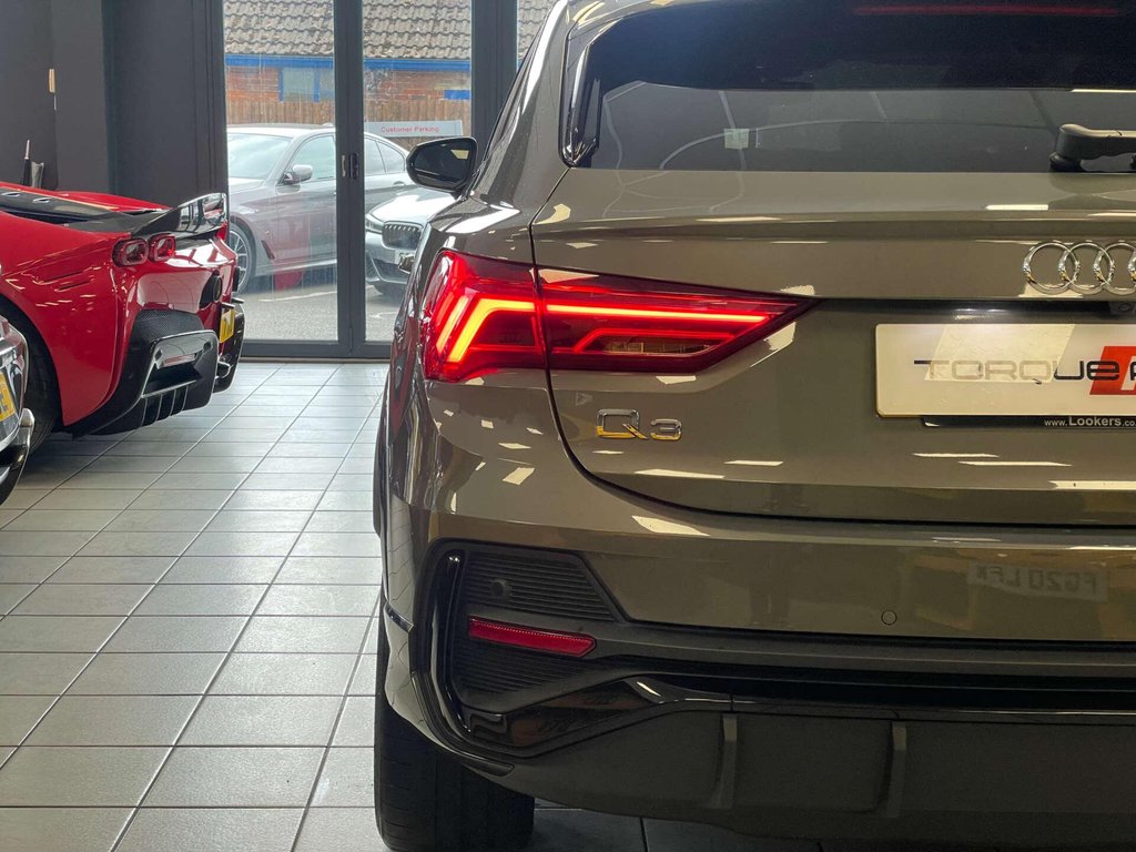 USED 2022 22 AUDI Q3 2.0 Q3 Sportback 35 TDI Black Edition Semi-Auto 5dr FDSH+ REV CAM + SONOS +1 OWNER