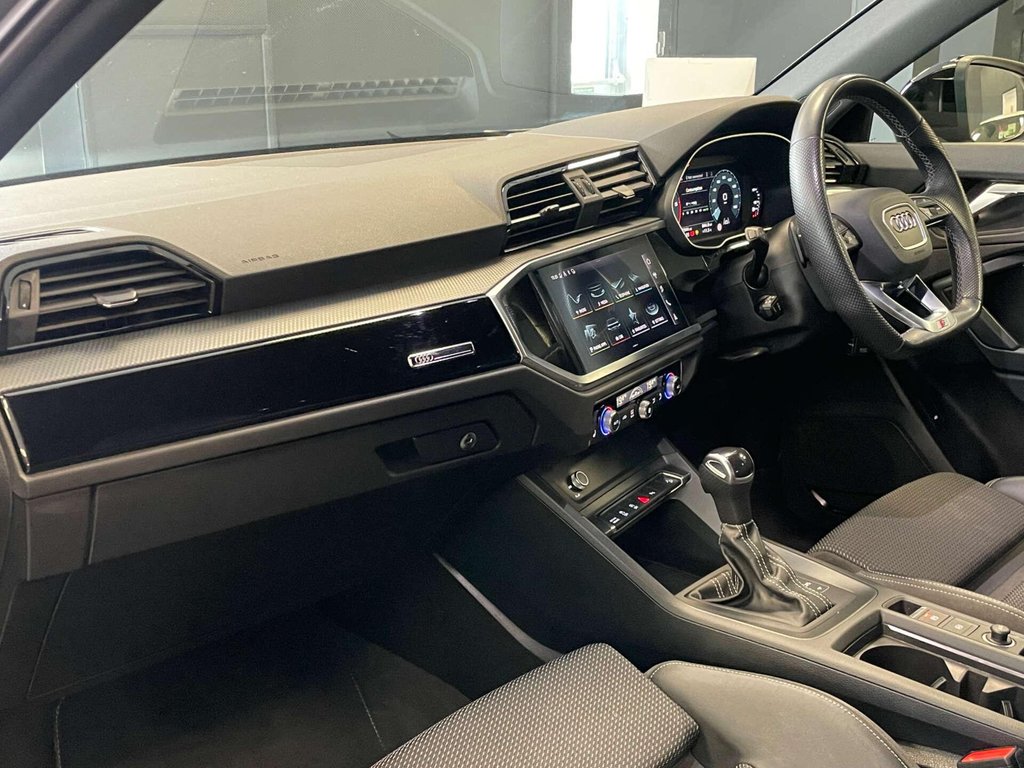 USED 2022 22 AUDI Q3 2.0 Q3 Sportback 35 TDI Black Edition Semi-Auto 5dr FDSH+ REV CAM + SONOS +1 OWNER