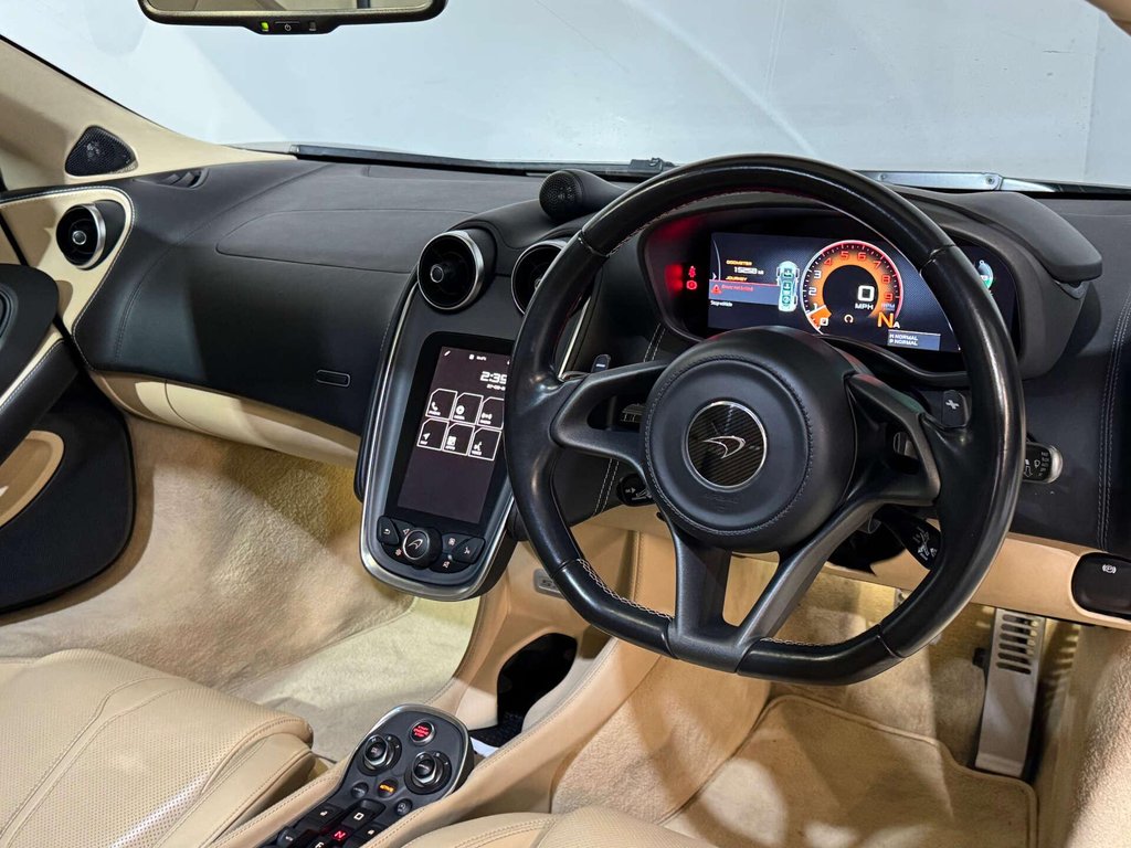 USED 2017 17 MCLAREN 570GT 3.8 570GT Coupe Semi-Auto 3dr FSH + PAN ROOF + BOW.WILKINS