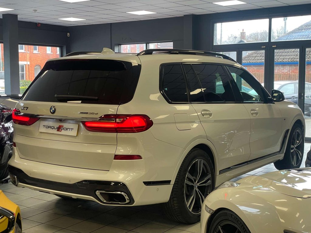 USED 2020 20 BMW X7 3.0 X7 xDrive 30d M Sport Auto 4WD 5dr FBMWSH + PAN ROOF + TECH PACK