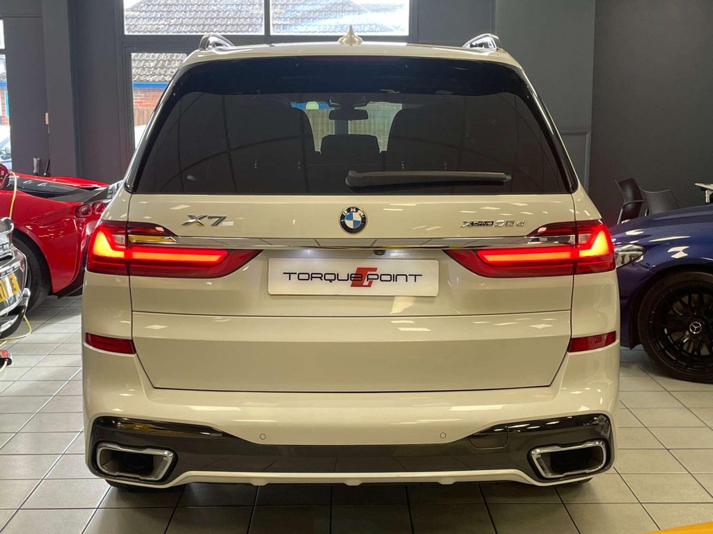 USED 2020 20 BMW X7 3.0 X7 xDrive 30d M Sport Auto 4WD 5dr FBMWSH + PAN ROOF + TECH PACK