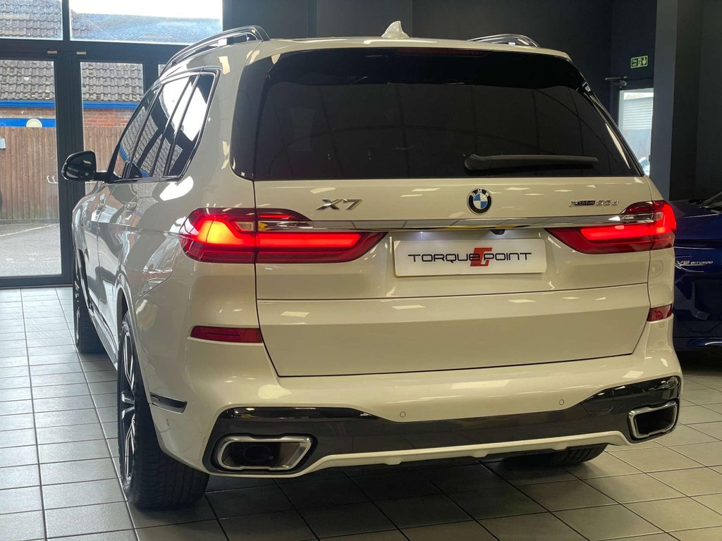 USED 2020 20 BMW X7 3.0 X7 xDrive 30d M Sport Auto 4WD 5dr FBMWSH + PAN ROOF + TECH PACK