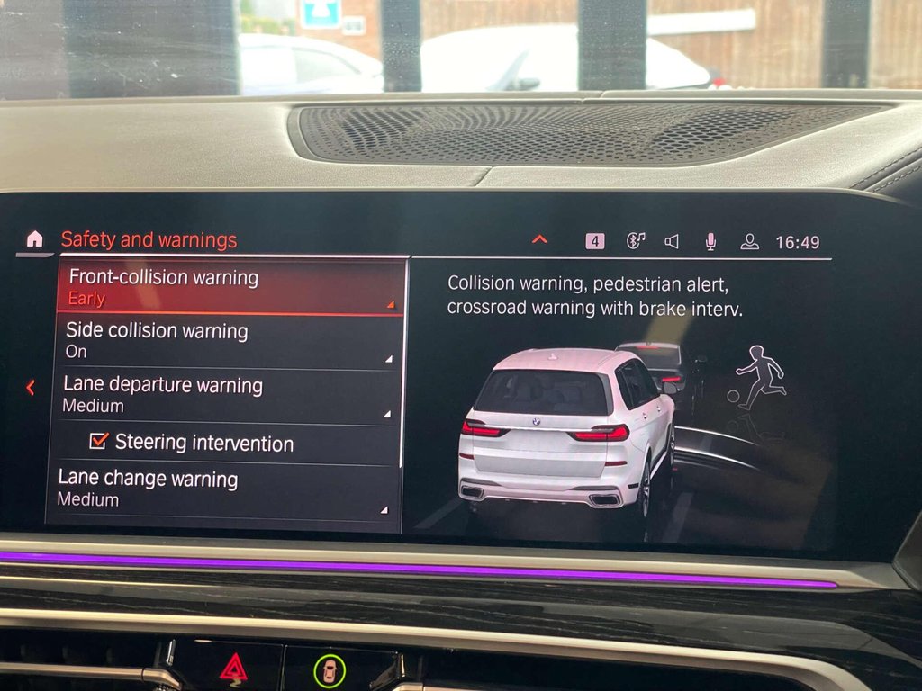 USED 2020 20 BMW X7 3.0 X7 xDrive 30d M Sport Auto 4WD 5dr FBMWSH + PAN ROOF + TECH PACK