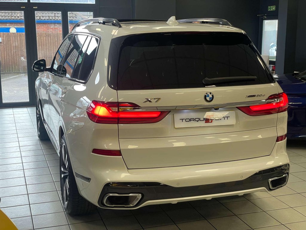 USED 2020 20 BMW X7 3.0 X7 xDrive 30d M Sport Auto 4WD 5dr FBMWSH + PAN ROOF + TECH PACK