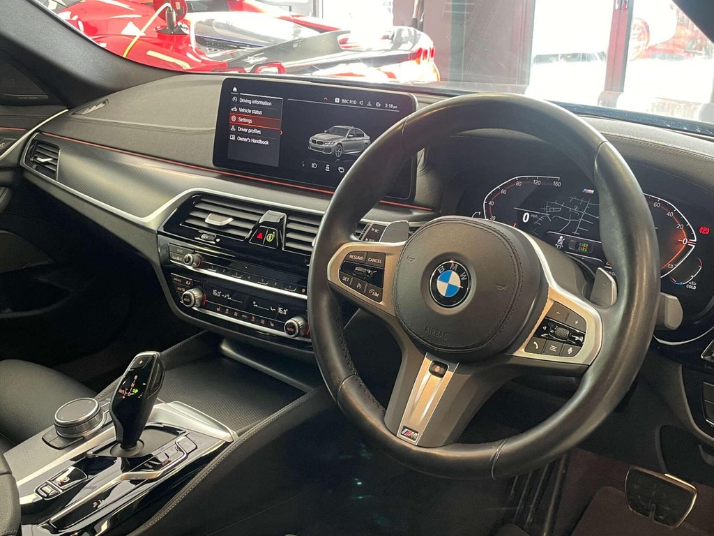 USED 2023 72 BMW 5 SERIES 3.0 530d xDrive M Sport MHEV Auto 4WD 4dr FBMWSH + HUD + HK + REV.CAM