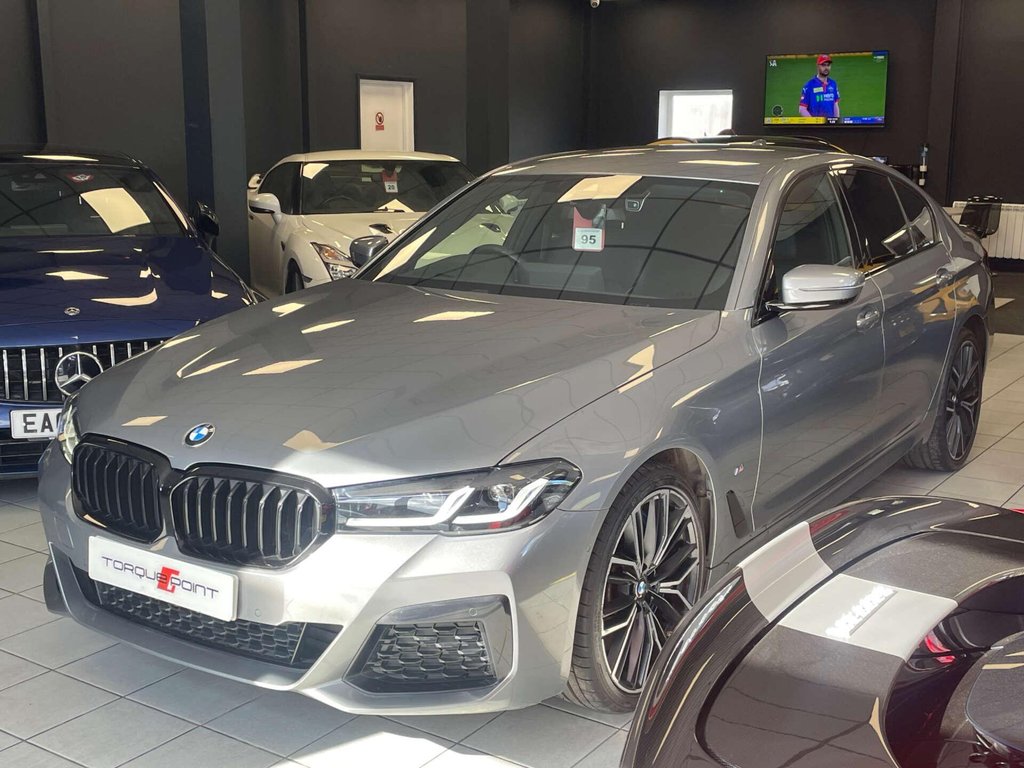 USED 2023 72 BMW 5 SERIES 3.0 530d xDrive M Sport MHEV Auto 4WD 4dr FBMWSH + HUD + HK + REV.CAM