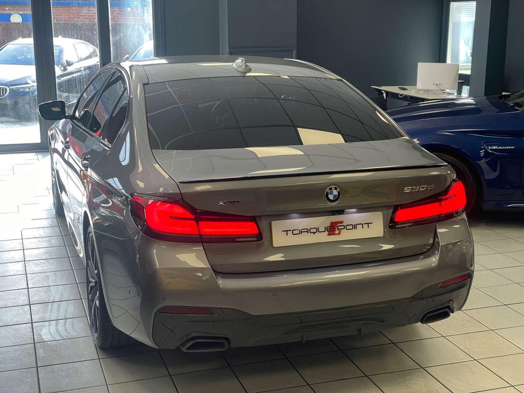 USED 2023 72 BMW 5 SERIES 3.0 530d xDrive M Sport MHEV Auto 4WD 4dr FBMWSH + HUD + HK + REV.CAM