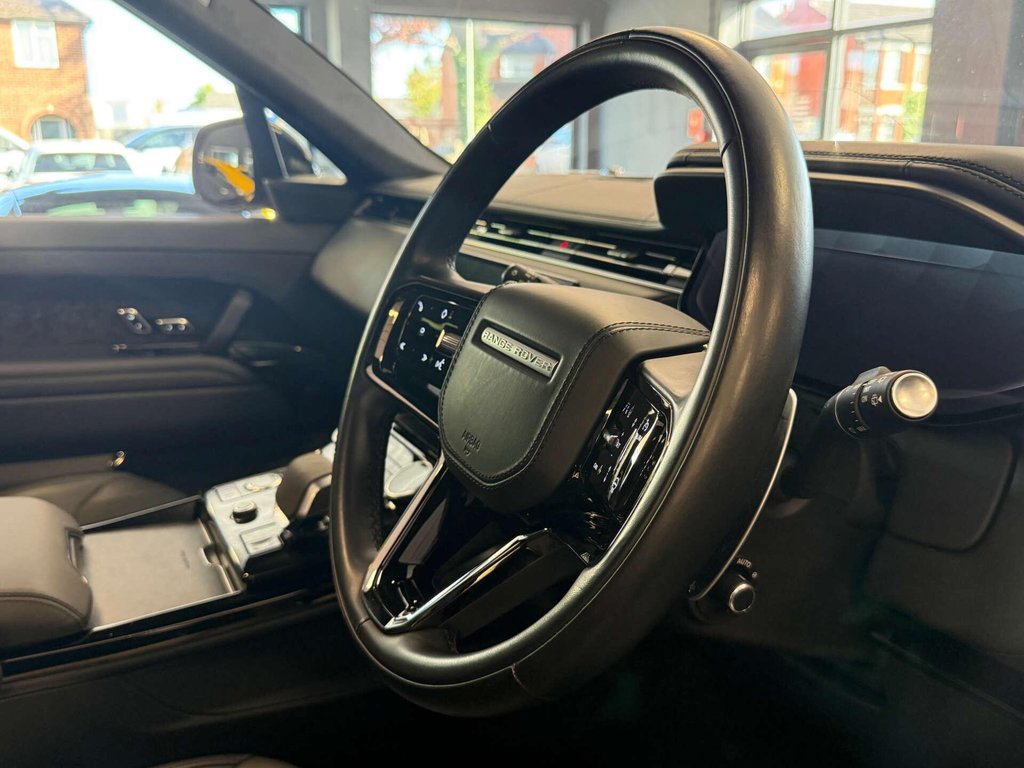 USED 2022 72 LAND ROVER RANGE ROVER SPORT 3.0 Range Rover Sport First Edition D MHEV Auto 4WD 5dr FSH + SLIDING PAN ROOF