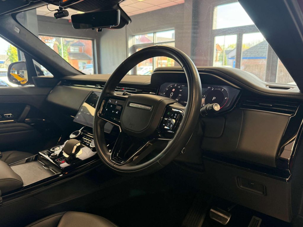 USED 2022 72 LAND ROVER RANGE ROVER SPORT 3.0 Range Rover Sport First Edition D MHEV Auto 4WD 5dr FSH + SLIDING PAN ROOF