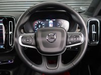 USED 2020 20 VOLVO XC40 2.0 T5 Inscription Pro SUV 5dr Petrol Auto AWD Euro 6 (s/s) (247 ps) PAN ROOF + MASSIVE SPEC