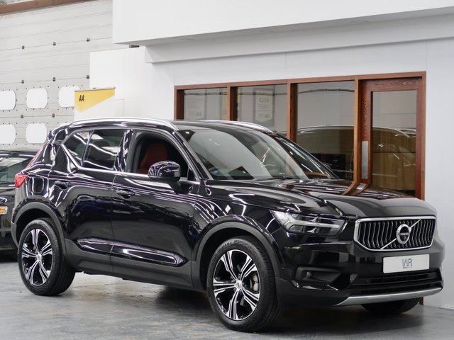View our VOLVO XC40