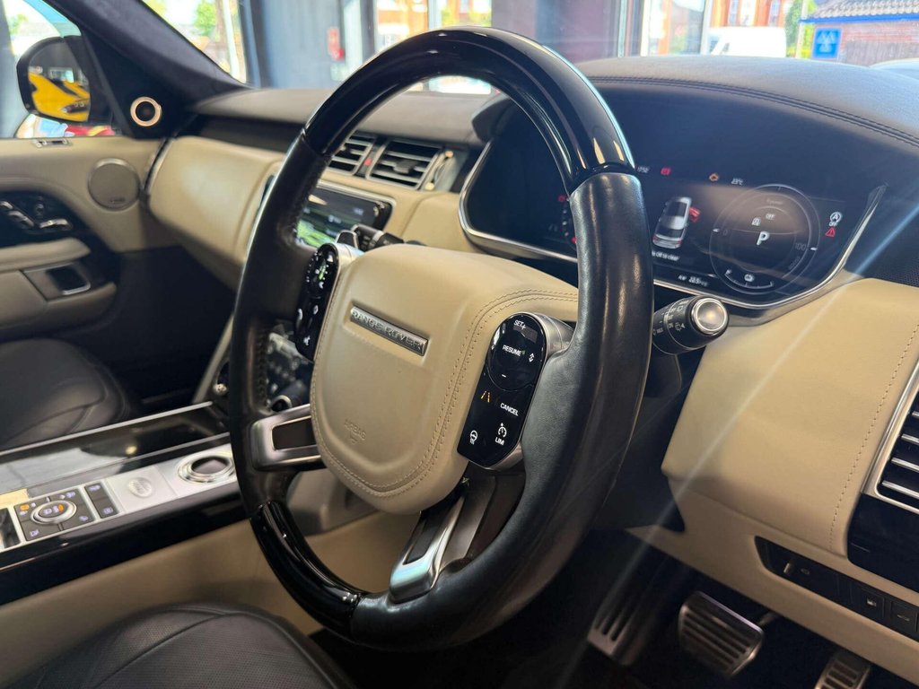 USED 2019 19 LAND ROVER RANGE ROVER 2.0 Range Rover Autobiography P400e Auto 4WD 5dr FSH + PAN ROOF + REAR ENT