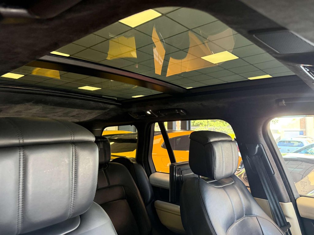 USED 2019 19 LAND ROVER RANGE ROVER 2.0 Range Rover Autobiography P400e Auto 4WD 5dr FSH + PAN ROOF + REAR ENT