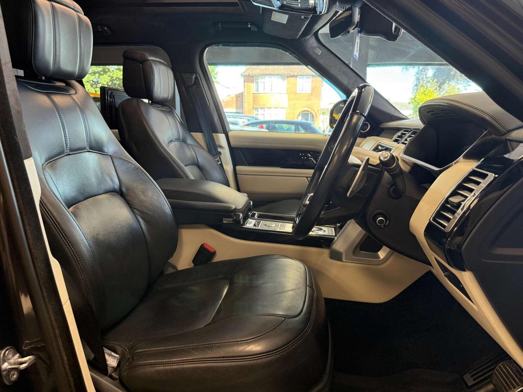 USED 2019 19 LAND ROVER RANGE ROVER 2.0 Range Rover Autobiography P400e Auto 4WD 5dr FSH + PAN ROOF + REAR ENT