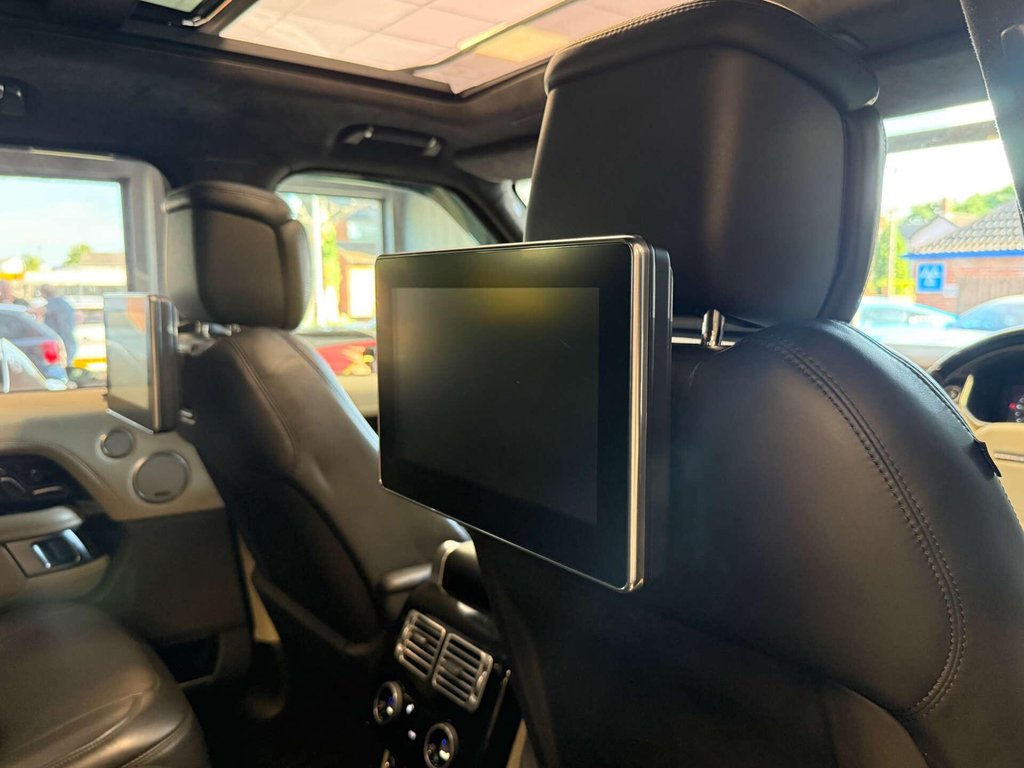 USED 2019 19 LAND ROVER RANGE ROVER 2.0 Range Rover Autobiography P400e Auto 4WD 5dr FSH + PAN ROOF + REAR ENT