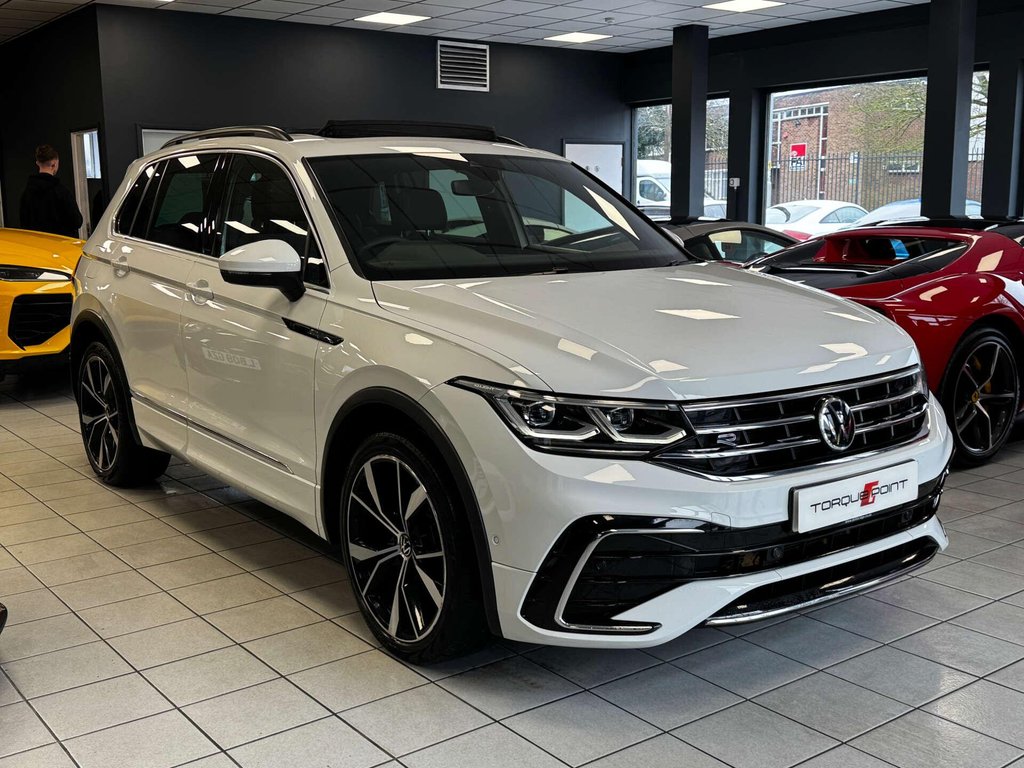 USED 2021 21 VOLKSWAGEN TIGUAN 2.0 Tiguan R-Line TDI 4Motion Semi-Auto 4WD 5dr VW WARRANTY + PAN ROOF