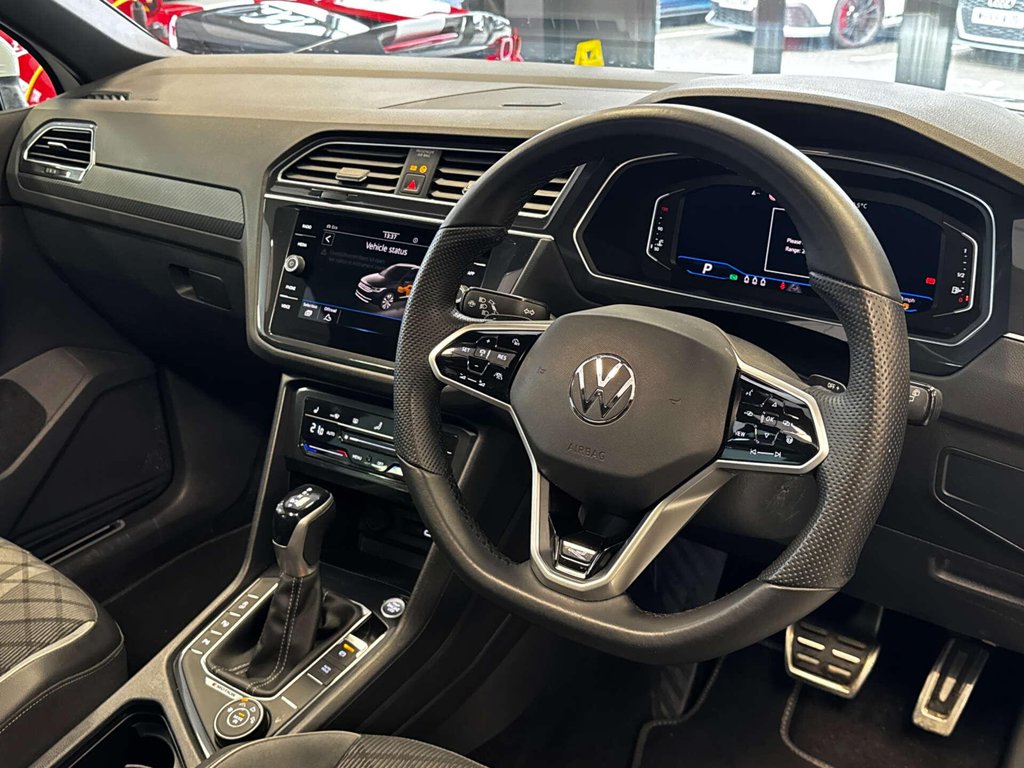 USED 2021 21 VOLKSWAGEN TIGUAN 2.0 Tiguan R-Line TDI 4Motion Semi-Auto 4WD 5dr VW WARRANTY + PAN ROOF