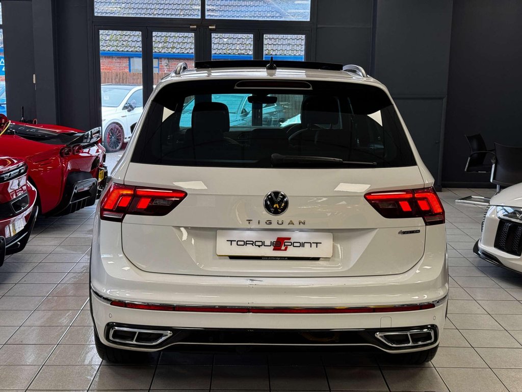 USED 2021 21 VOLKSWAGEN TIGUAN 2.0 Tiguan R-Line TDI 4Motion Semi-Auto 4WD 5dr VW WARRANTY + PAN ROOF
