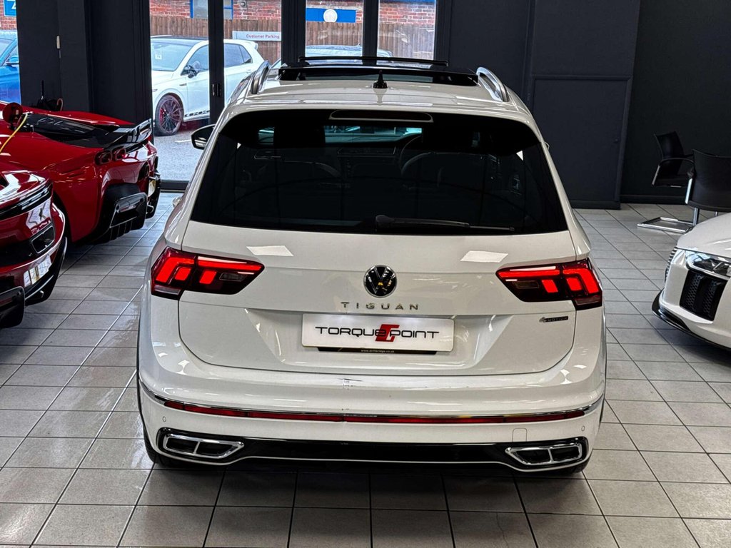 USED 2021 21 VOLKSWAGEN TIGUAN 2.0 Tiguan R-Line TDI 4Motion Semi-Auto 4WD 5dr VW WARRANTY + PAN ROOF