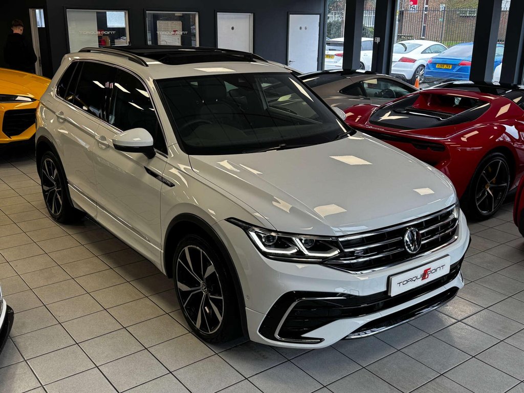 USED 2021 21 VOLKSWAGEN TIGUAN 2.0 Tiguan R-Line TDI 4Motion Semi-Auto 4WD 5dr VW WARRANTY + PAN ROOF