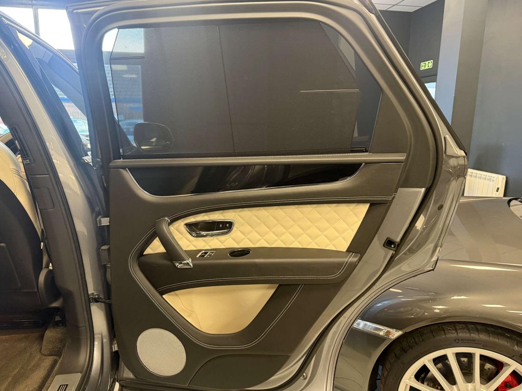 USED 2016 16 BENTLEY BENTAYGA 6.0 Bentayga W12 Auto 4WD 5dr PAN ROOF + 360 CAM + FRONT PPF