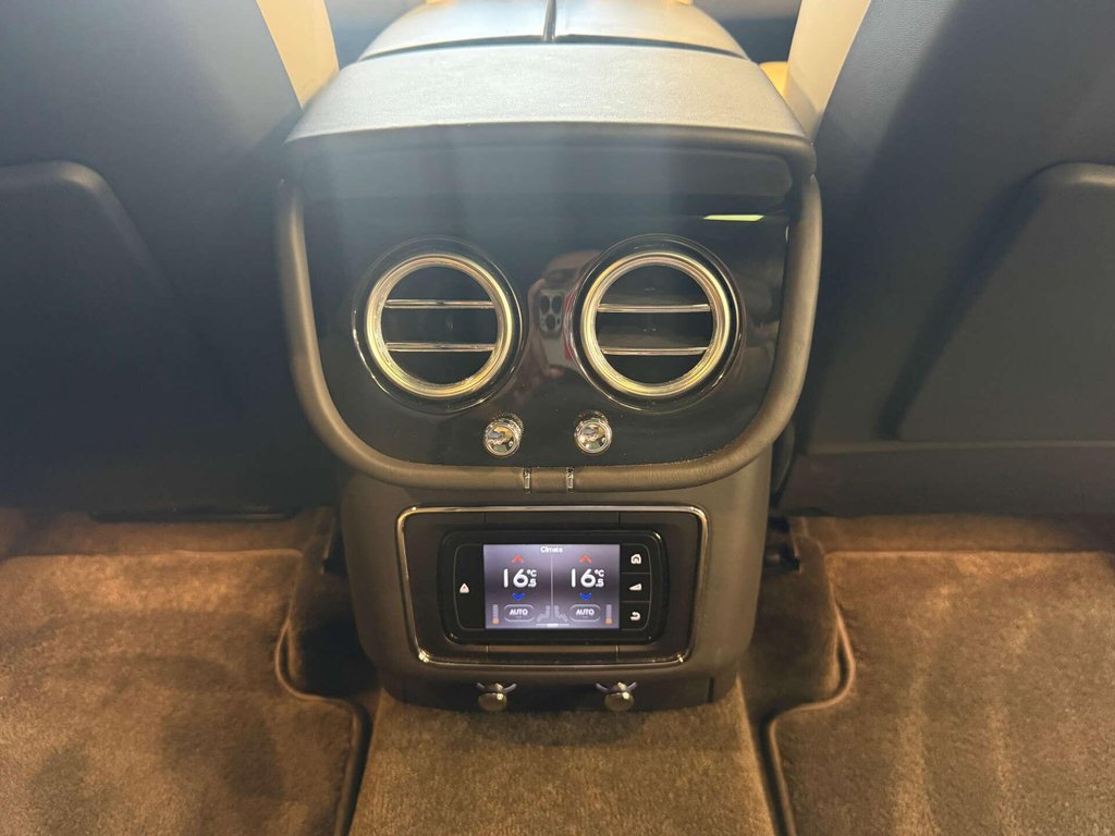 USED 2016 16 BENTLEY BENTAYGA 6.0 Bentayga W12 Auto 4WD 5dr PAN ROOF + 360 CAM + FRONT PPF