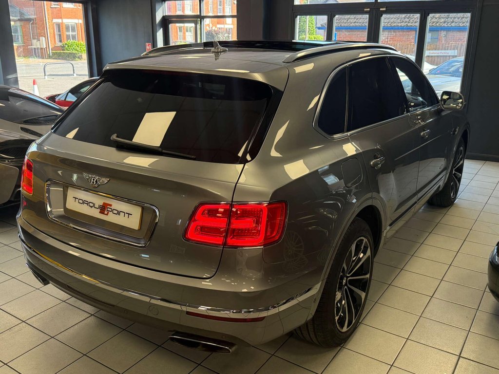 USED 2016 16 BENTLEY BENTAYGA 6.0 Bentayga W12 Auto 4WD 5dr PAN ROOF + 360 CAM + FRONT PPF